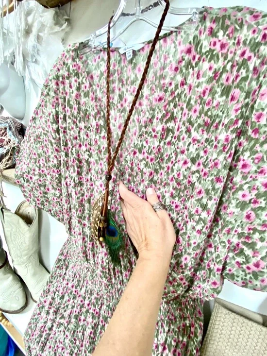 Prairie/farmhouse vibe maxi dress w shabby chic Country feel - Picture 6 of 12